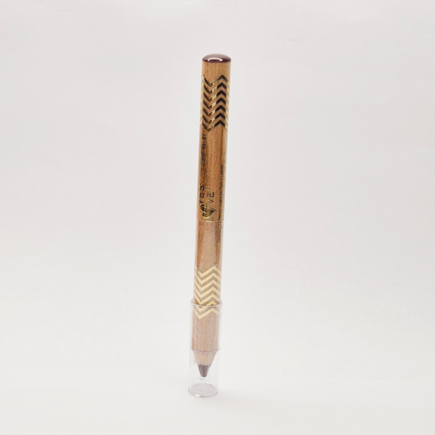 crayon marron yeux et lèvres